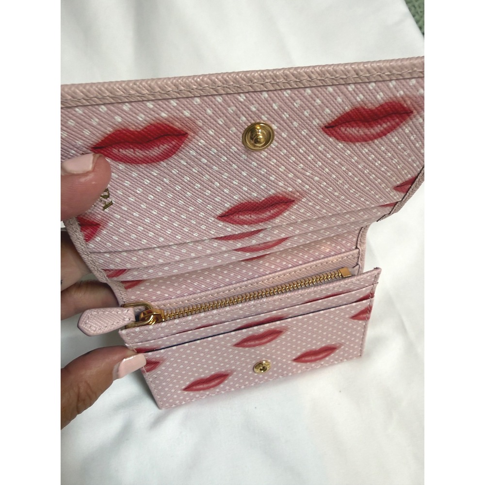 Prada Pink Saffiano Leather Wallet Red Bocche Lip Print NWT + Box + Reg - Picture 8 of 16